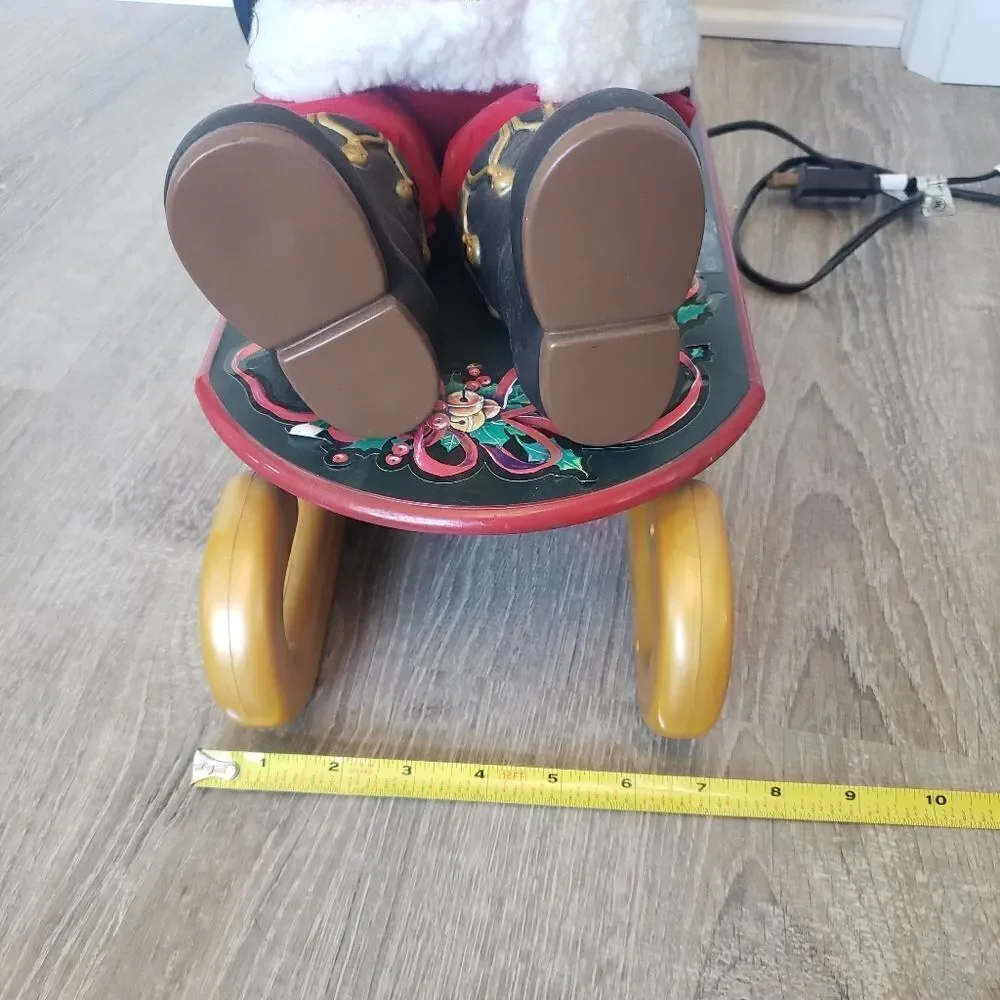 Vtg 1993 Holiday Creations Animated Musical Santa Christmas‎ Sled Sleigh Works